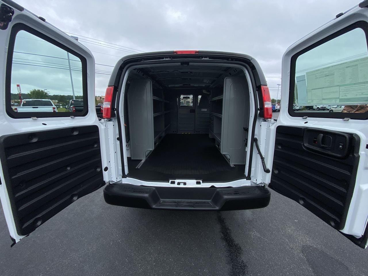 2025 Chevrolet Express Cargo Work Van - Photo 64