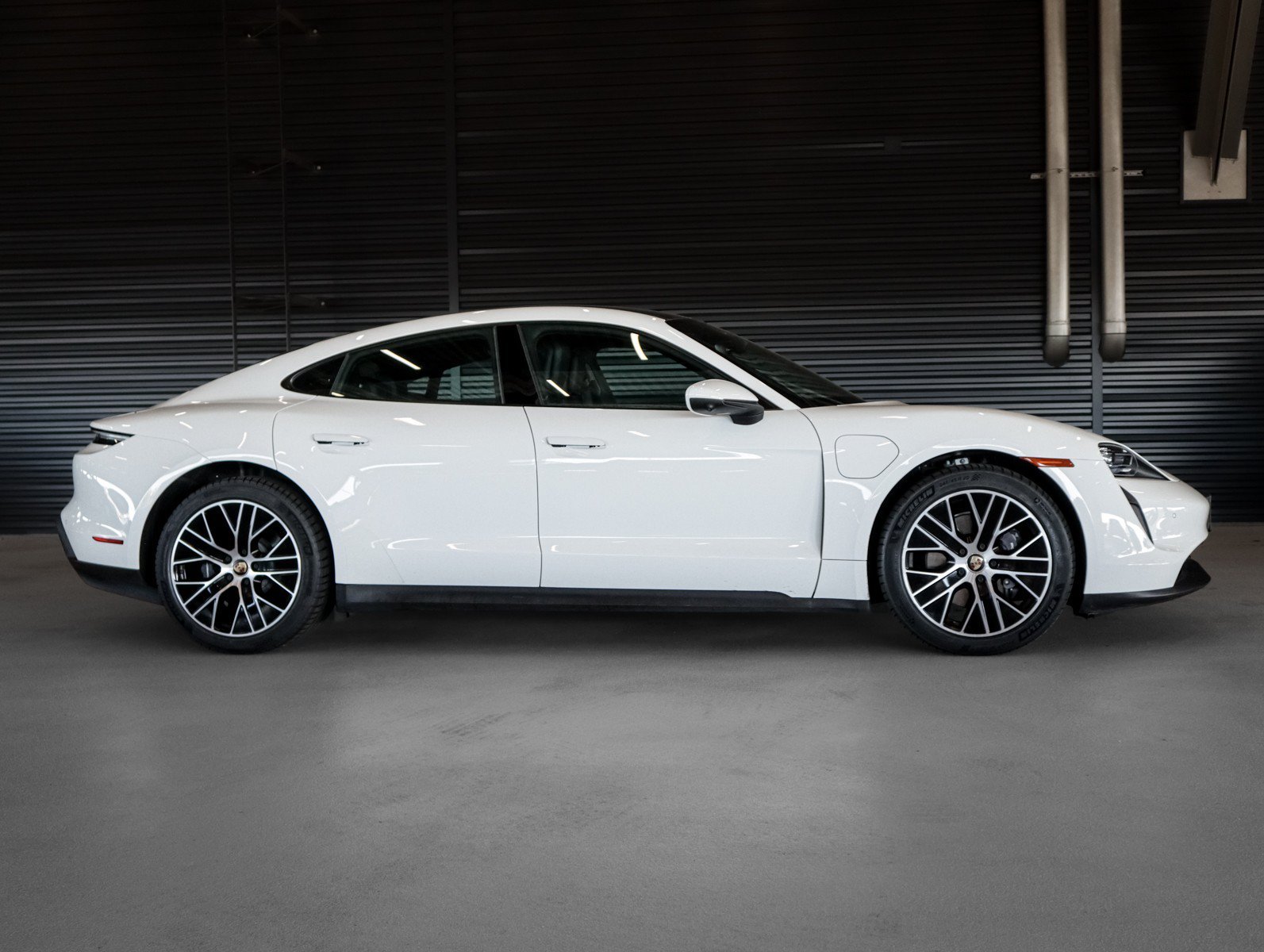 Used 2024 White Porsche  image 13
