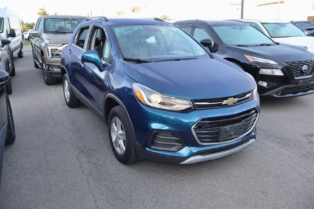 Used 2020 Pacific Blue Metallic Chevrolet LT image 4