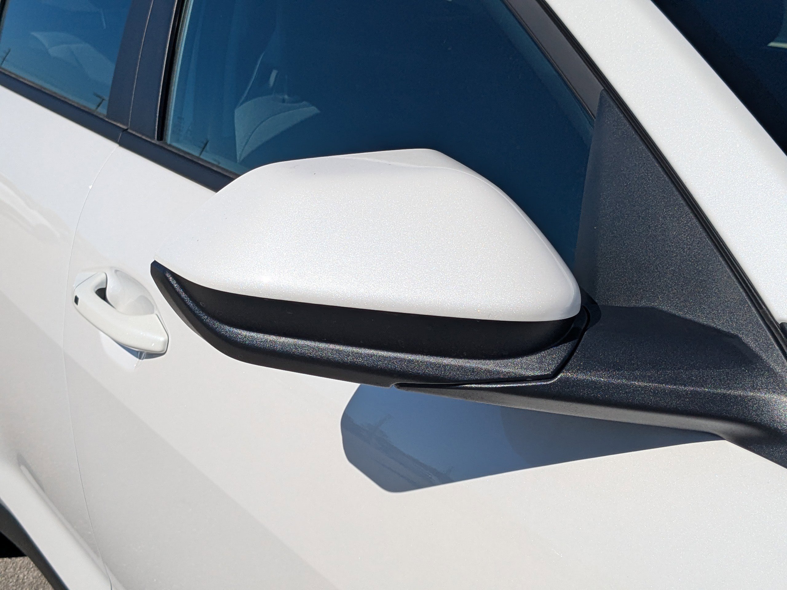 New 2025 Snow White Pearl Kia EX image 14