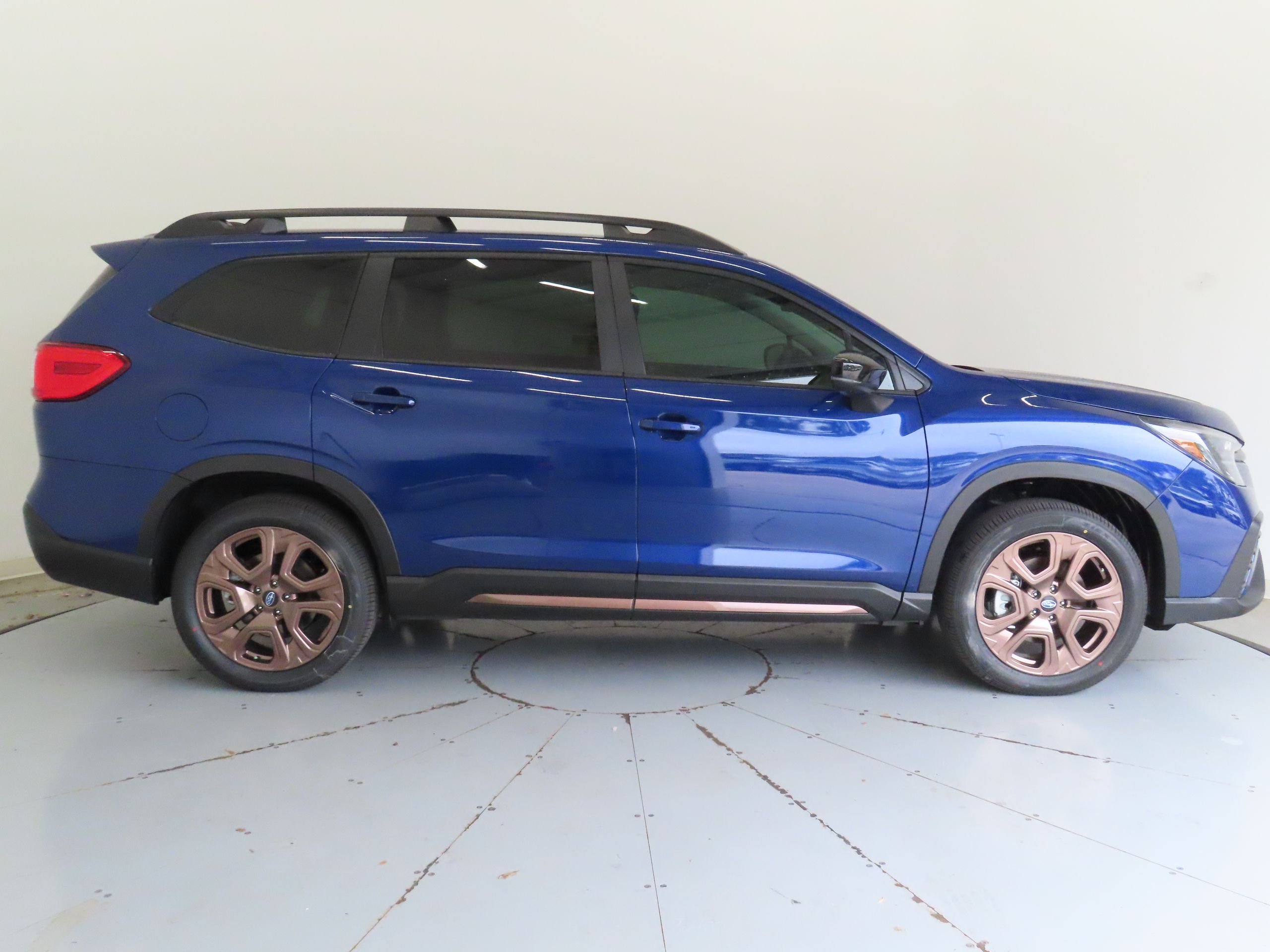 New 2026 SAPPHIRE BLUE PEARL Subaru Limited Bronze Edition 7-Passenger image 2