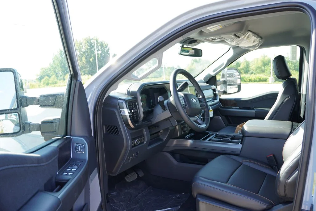 New 2026 Glacier Gray Metallic Tri-Coat Ford Lariat image 11