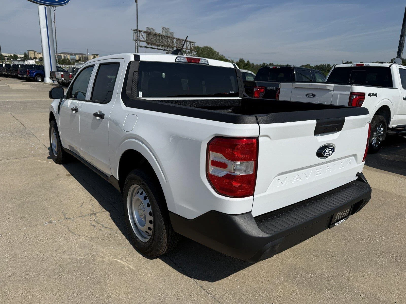 New 2026 Oxford White Ford XL image 7