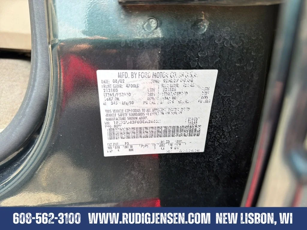 Used 2003 Green Ford Limited image 27