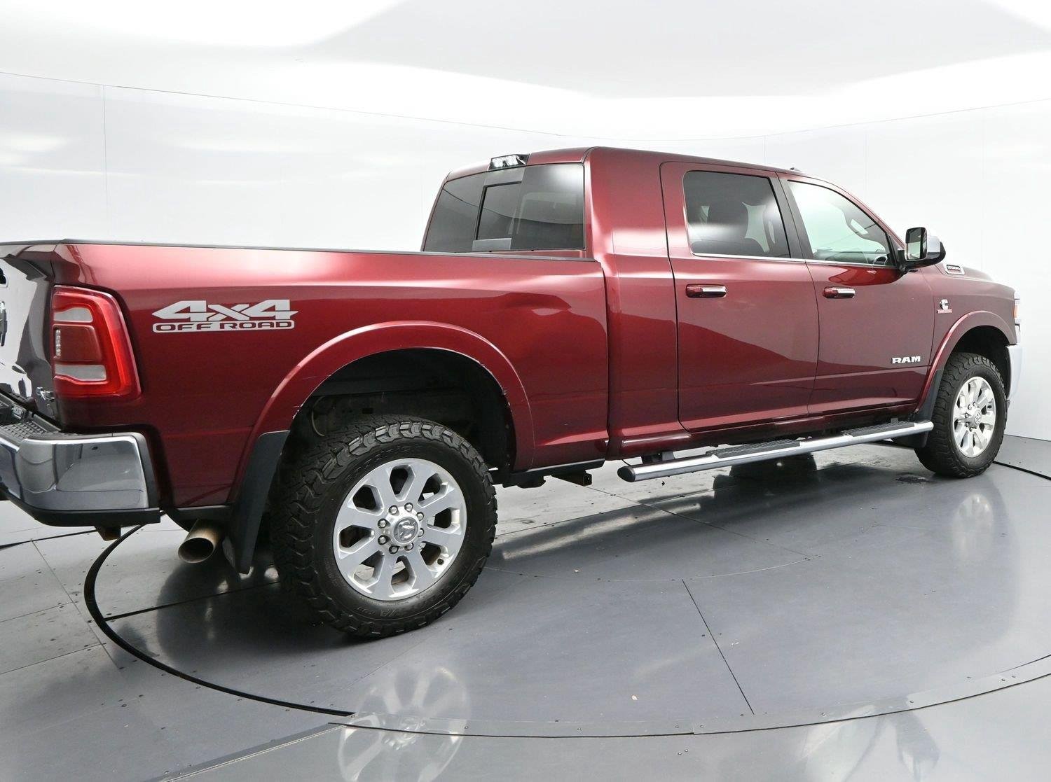 Used 2021 Delmonico Red Pearlcoat Ram Laramie image 6