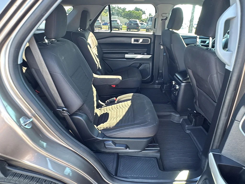 Used 2021 Stone Gray Ford  image 15
