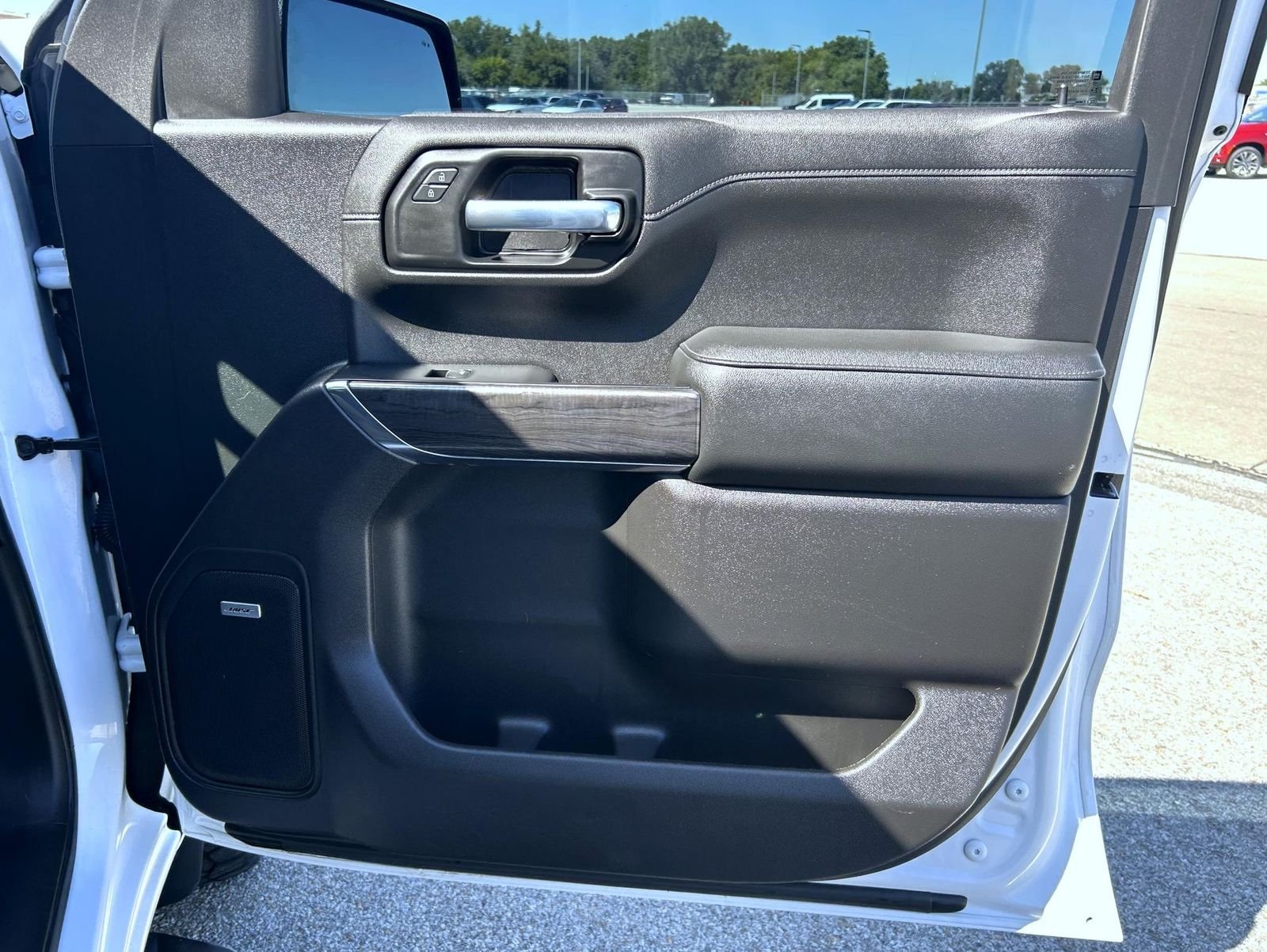 Used 2021 White Chevrolet LTZ image 15