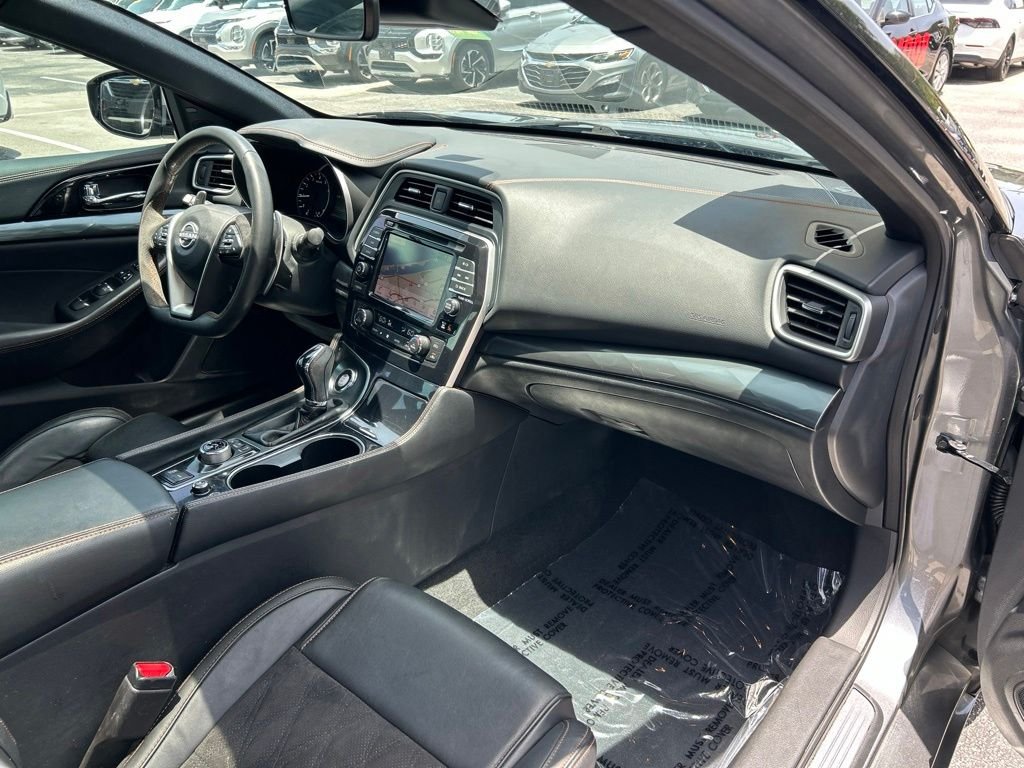 Used 2023 Gray Nissan SR image 45