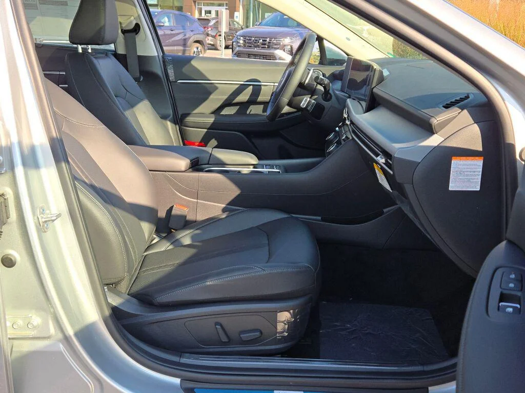 2025 Hyundai Sonata Hybrid Limited - Photo 7