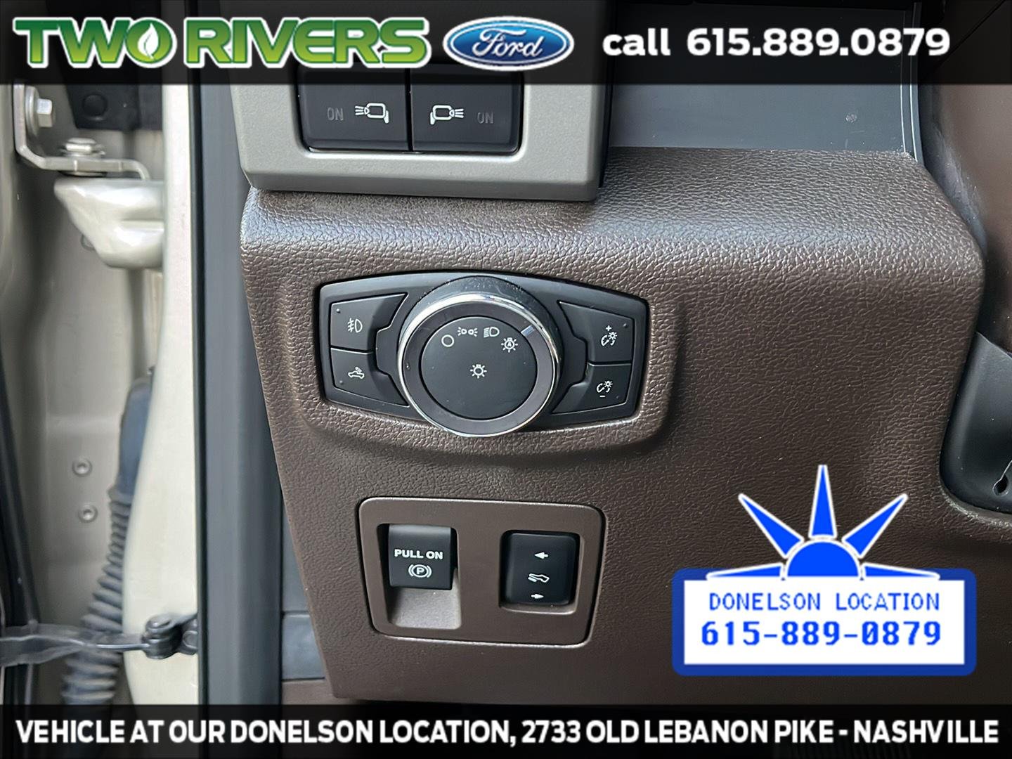 Used 2018 White Gold/Stone Gray Ford King Ranch image 25