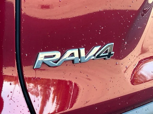 Used 2024 Red Toyota XLE image 10