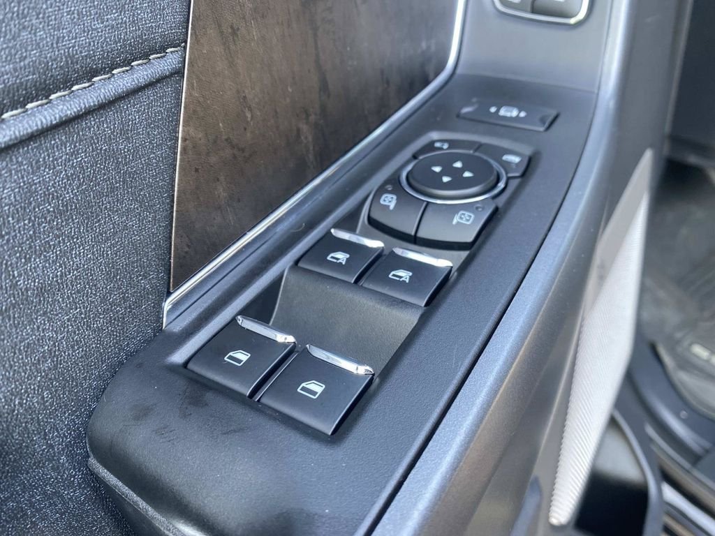 Used 2023 Agate Black Metallic Ford Lariat image 20