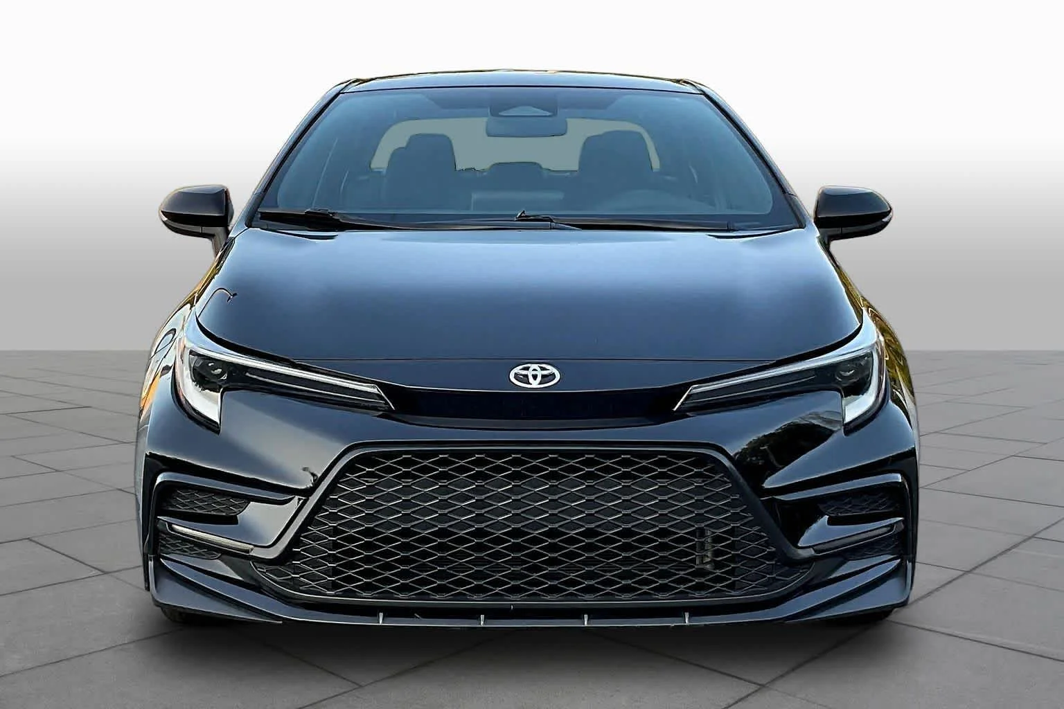 Certified Used 2025 Midnight Black Metallic Toyota SE image 4