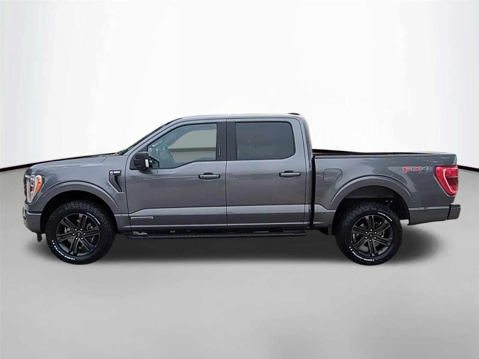 Used 2023 Carbonized Gray Ford XLT image 2