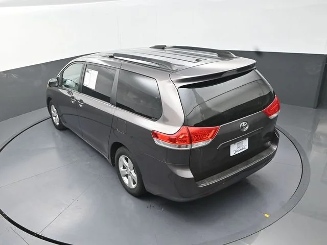Used 2013 Gray Toyota LE image 16