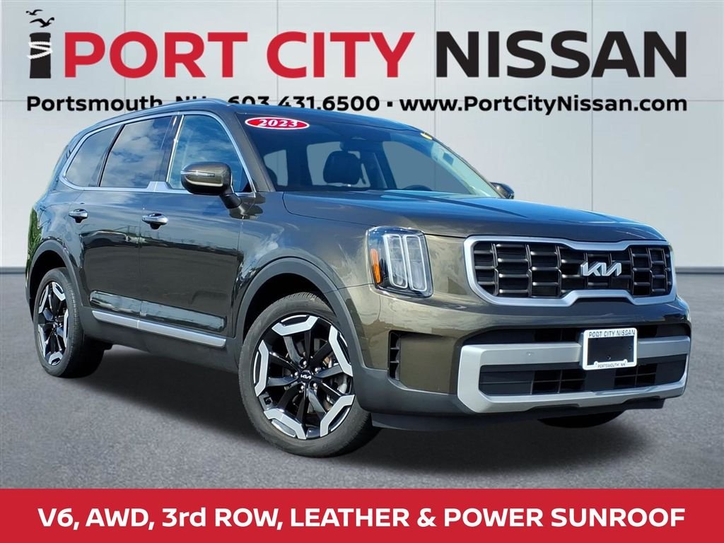 Used 2023 Dark Moss Kia S v6 w/sunroof & 3rd row image 1