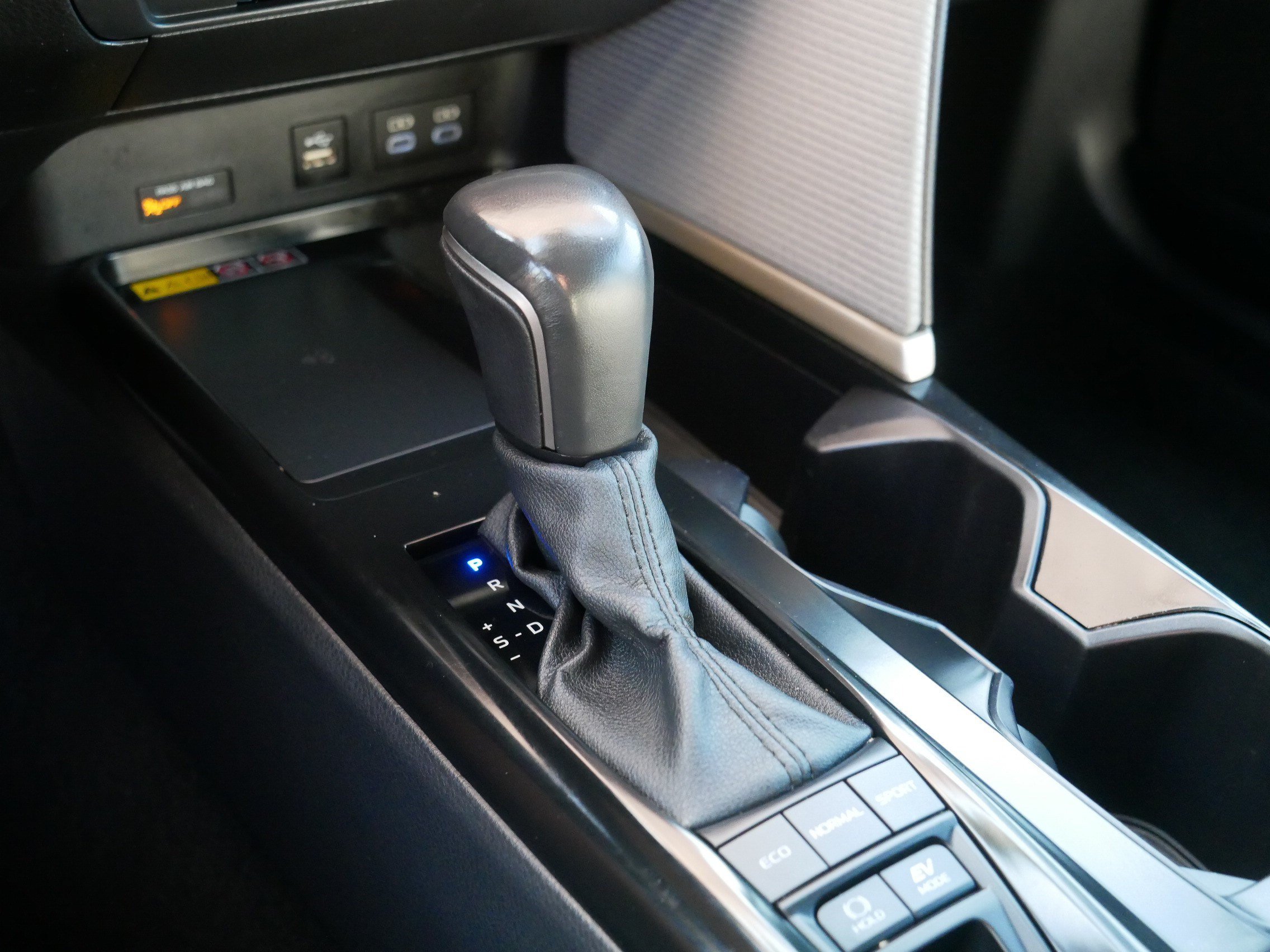 Used 2025 Underground Toyota SE image 24