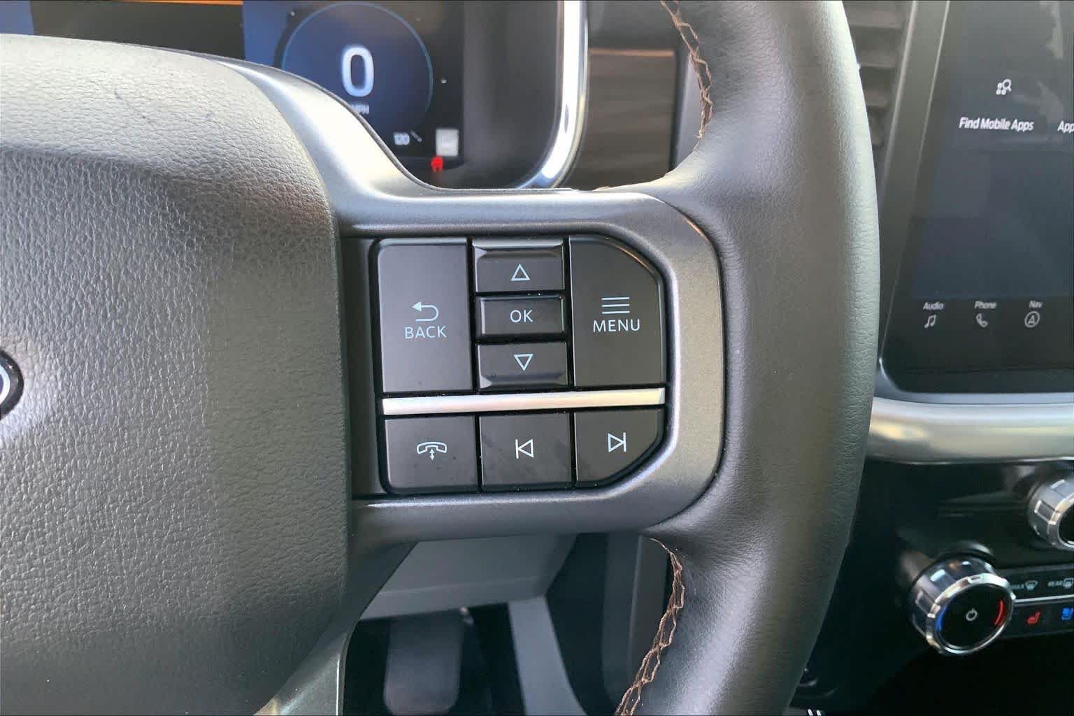 Used 2025 Oxford White Ford LARIAT image 24