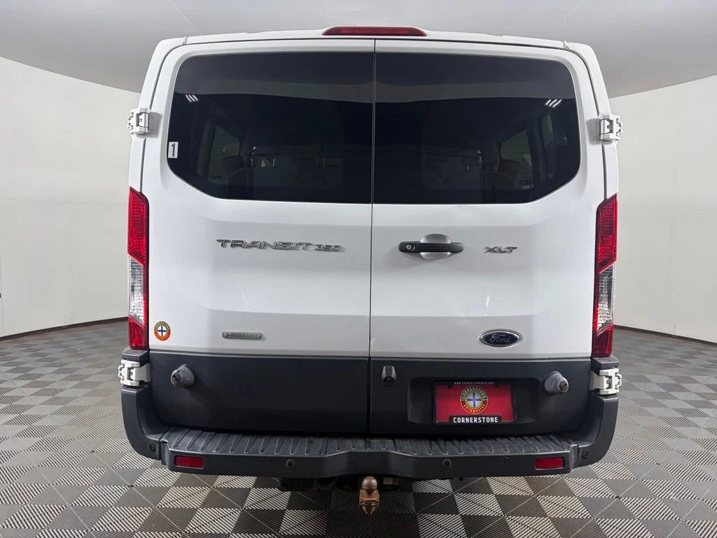 Used 2018 White Ford XLT image 17