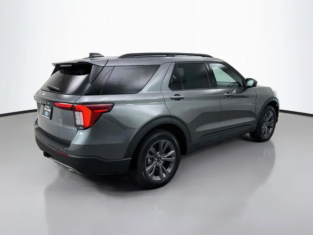 New 2027 Carbonized Gray Metallic Ford Active image 7