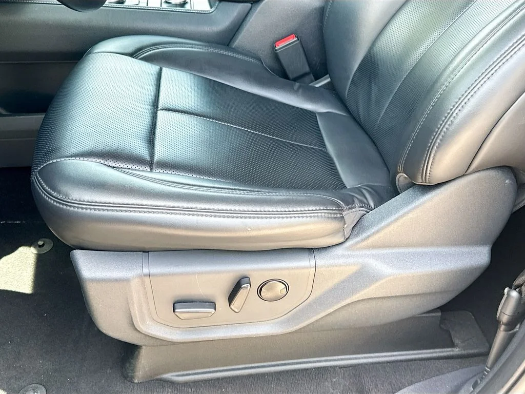 Used 2024 Black Ford XLT image 20