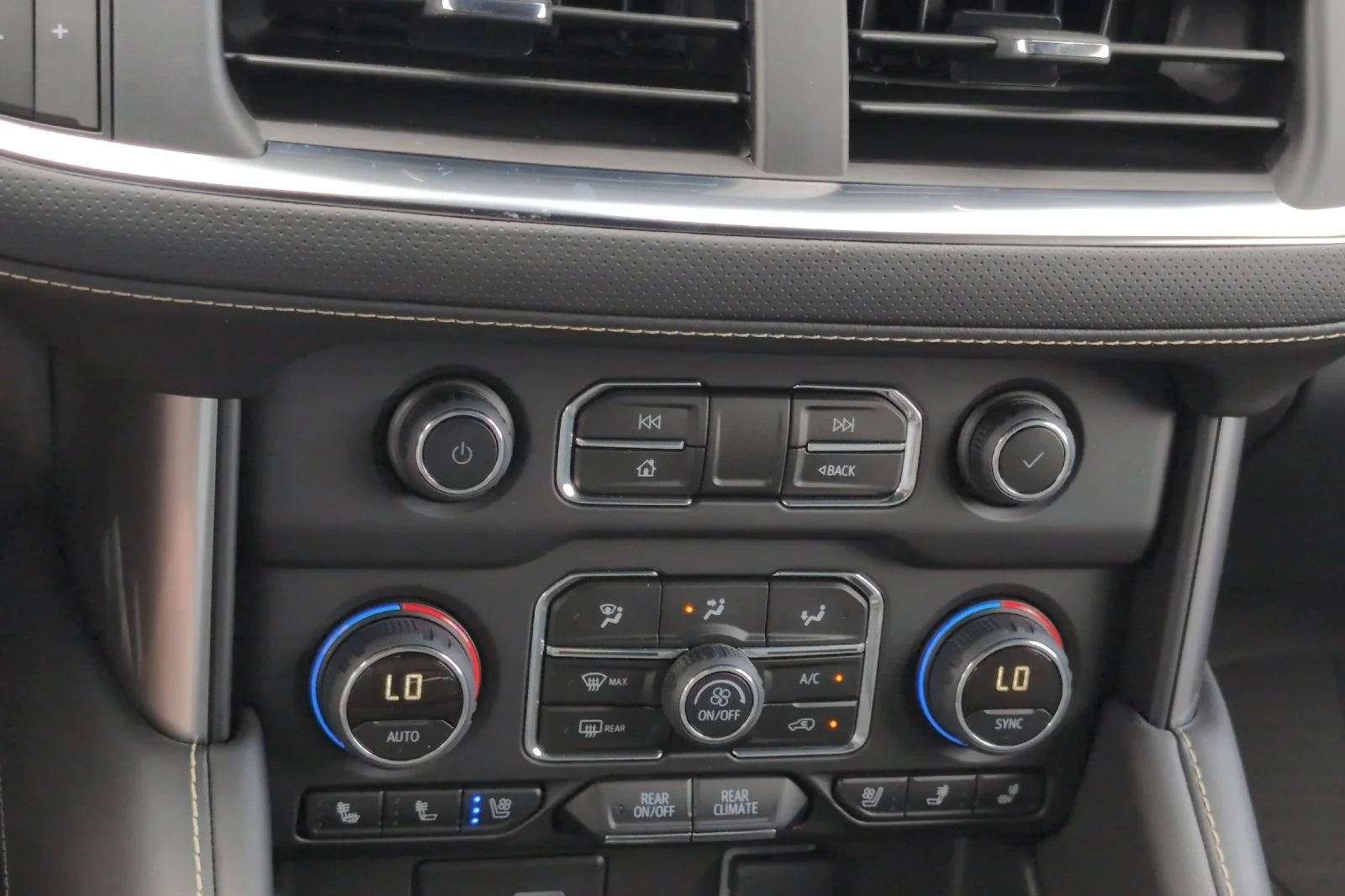 Used 2024 Midnight Blue Metallic Chevrolet Premier image 23
