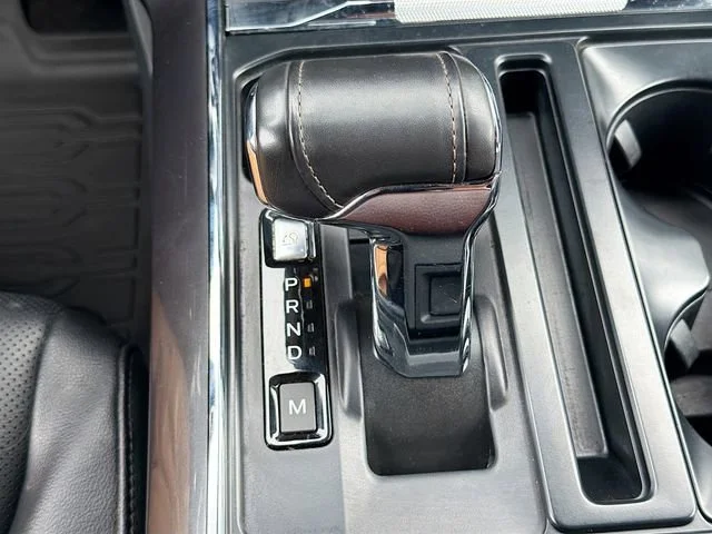 Used 2023 White Metallic Ford LARIAT image 27