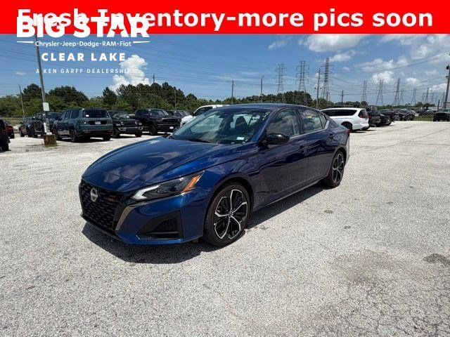 2024 Nissan Altima's photo