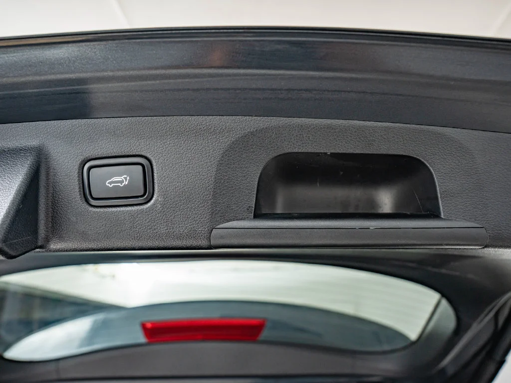 Used 2022 Gravity Gray Kia EX image 40