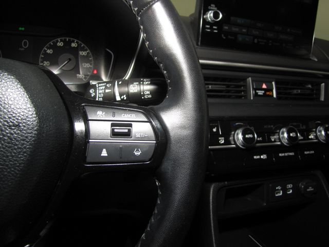 Certified Used 2024 Platinum White Pearl Honda EX-L 7 Passenger image 43