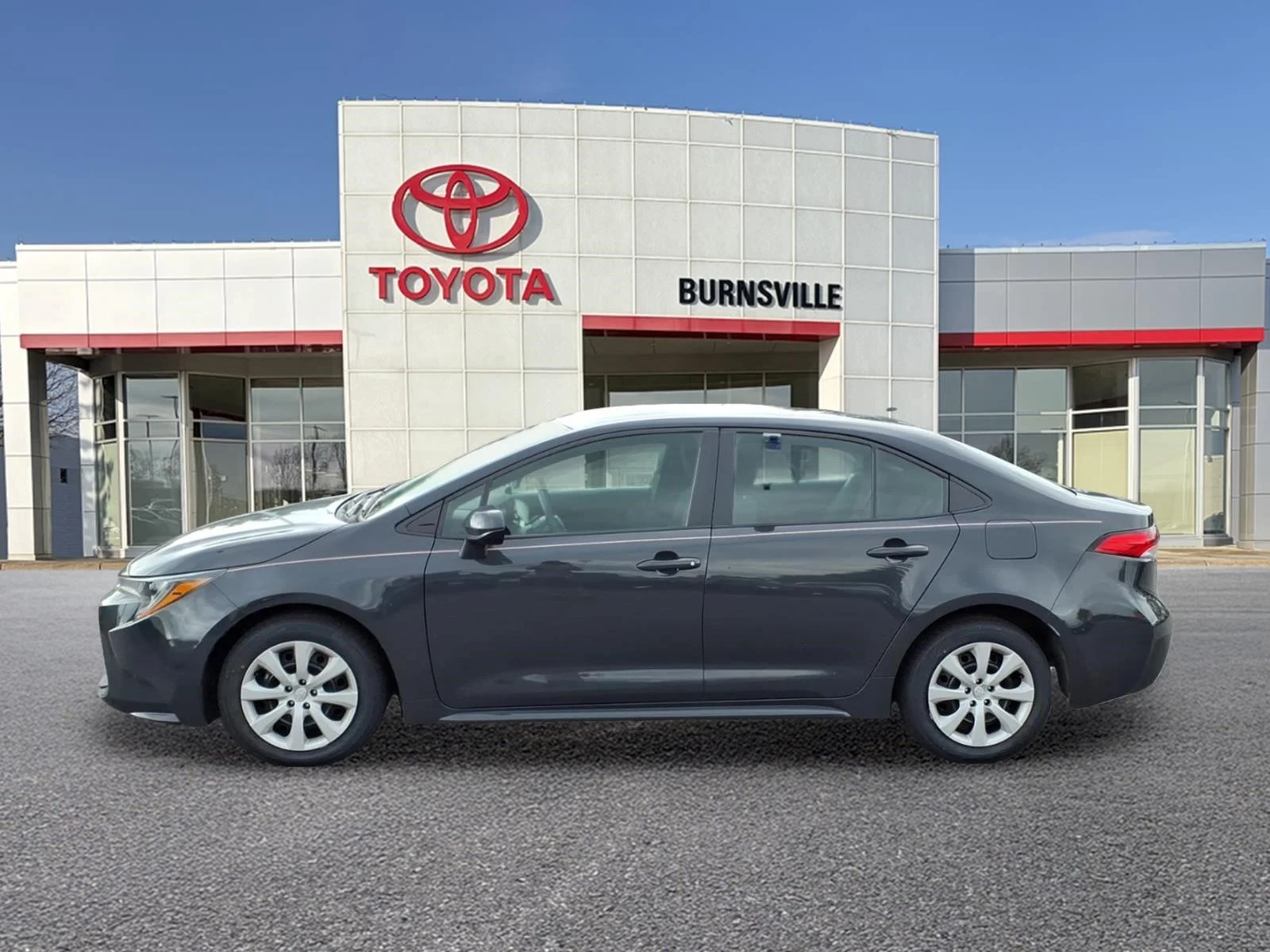 Certified Used 2024  Toyota LE image 7