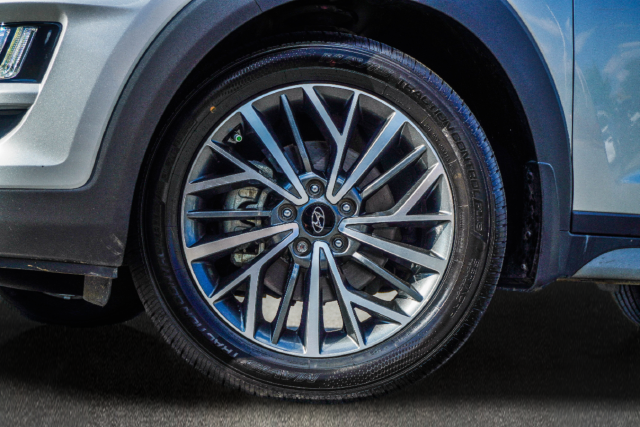 Used 2020 Silver Hyundai Ultimate image 46