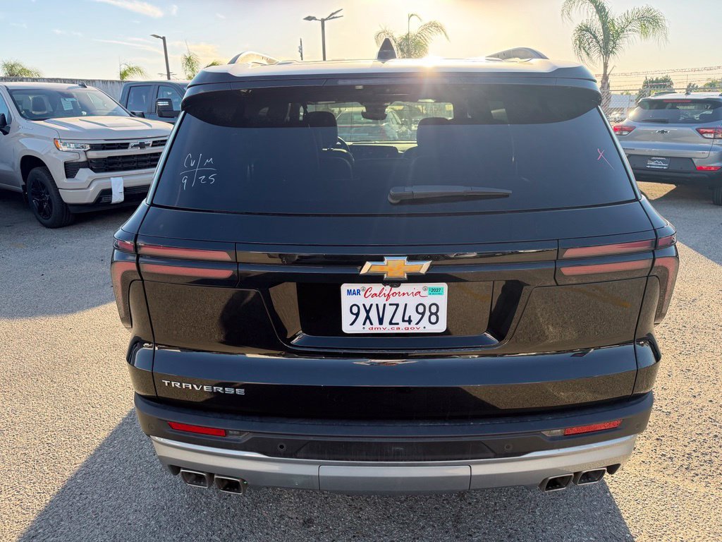 Used 2026 Mosaic Black Metallic Chevrolet LT image 4