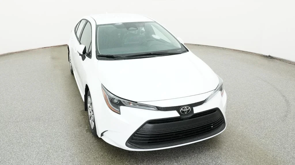 New 2027 Ice Cap Toyota LE image 8