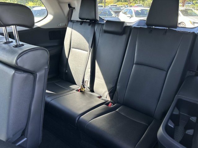 Used 2024 White Toyota XLE image 20