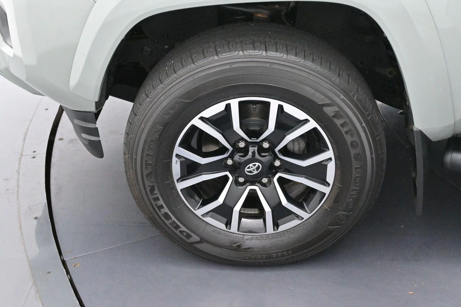 Used 2023 Gray Toyota SR image 31