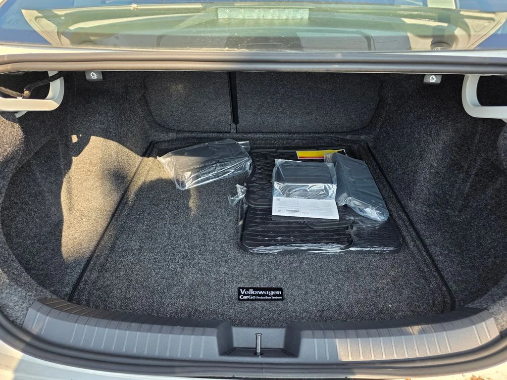 2026 Volkswagen Jetta SEL - Photo 32