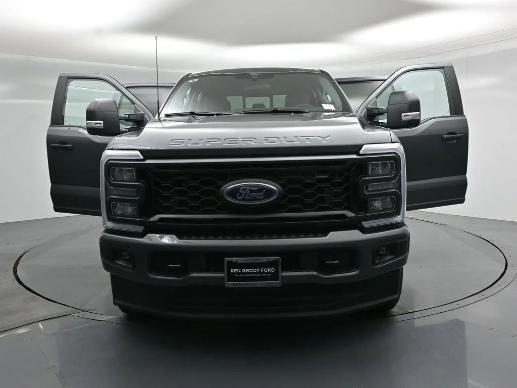 New 2026 Gray Ford XL image 25