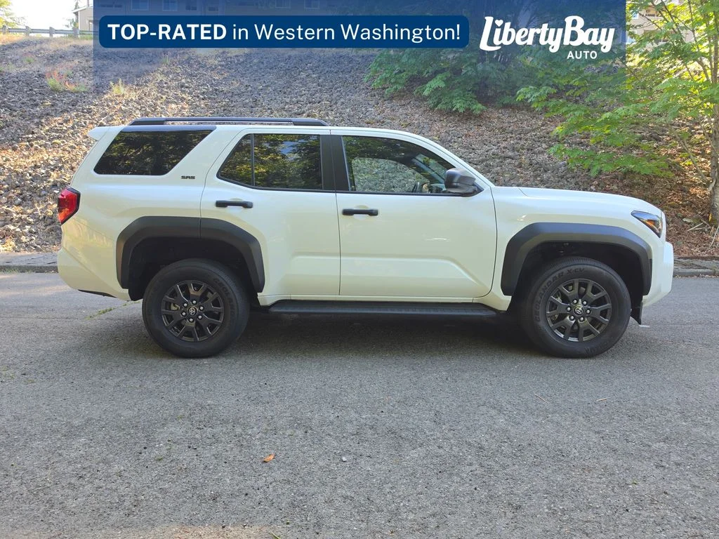 Used 2025 White Toyota SR5 image 4
