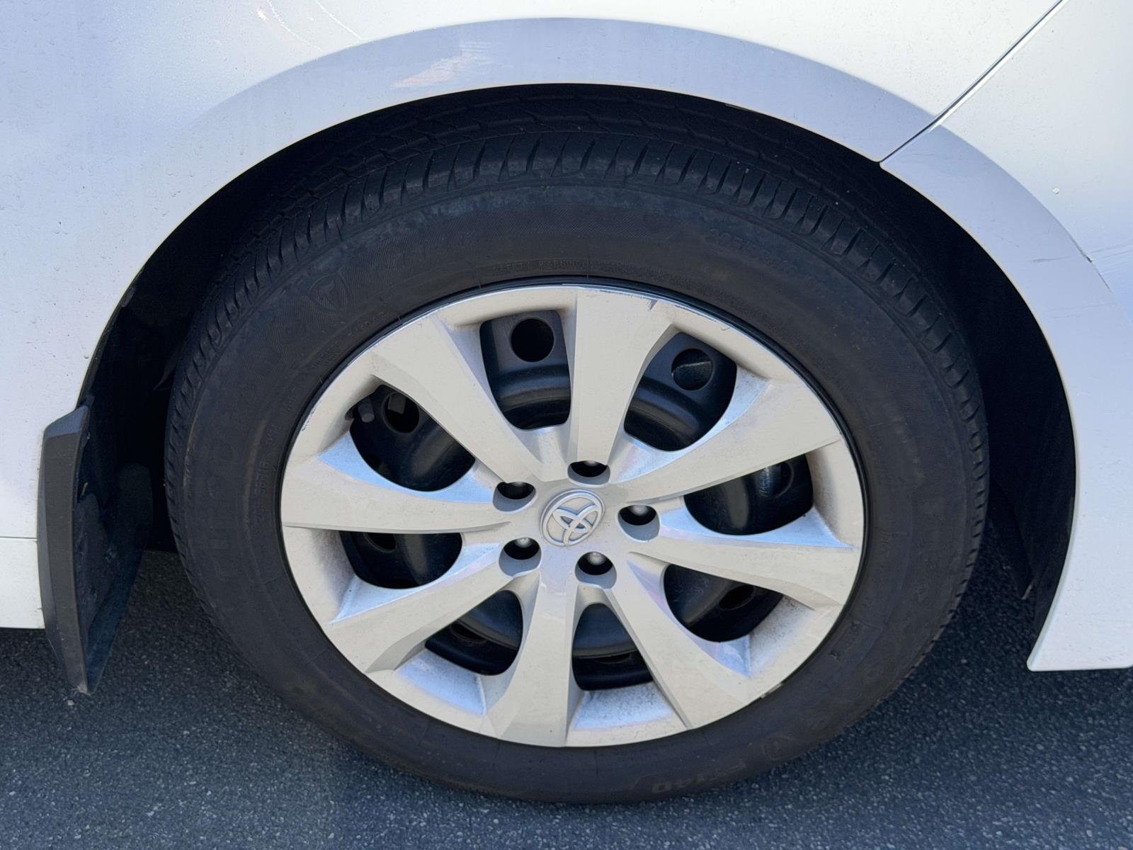 Used 2023 White Toyota LE CVT (Natl) image 7