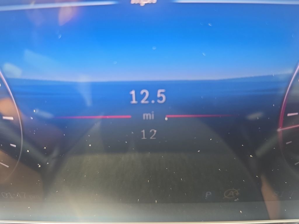 New 2026 Graphite Grey Metallic Mercedes-Benz GLC 300 image 18