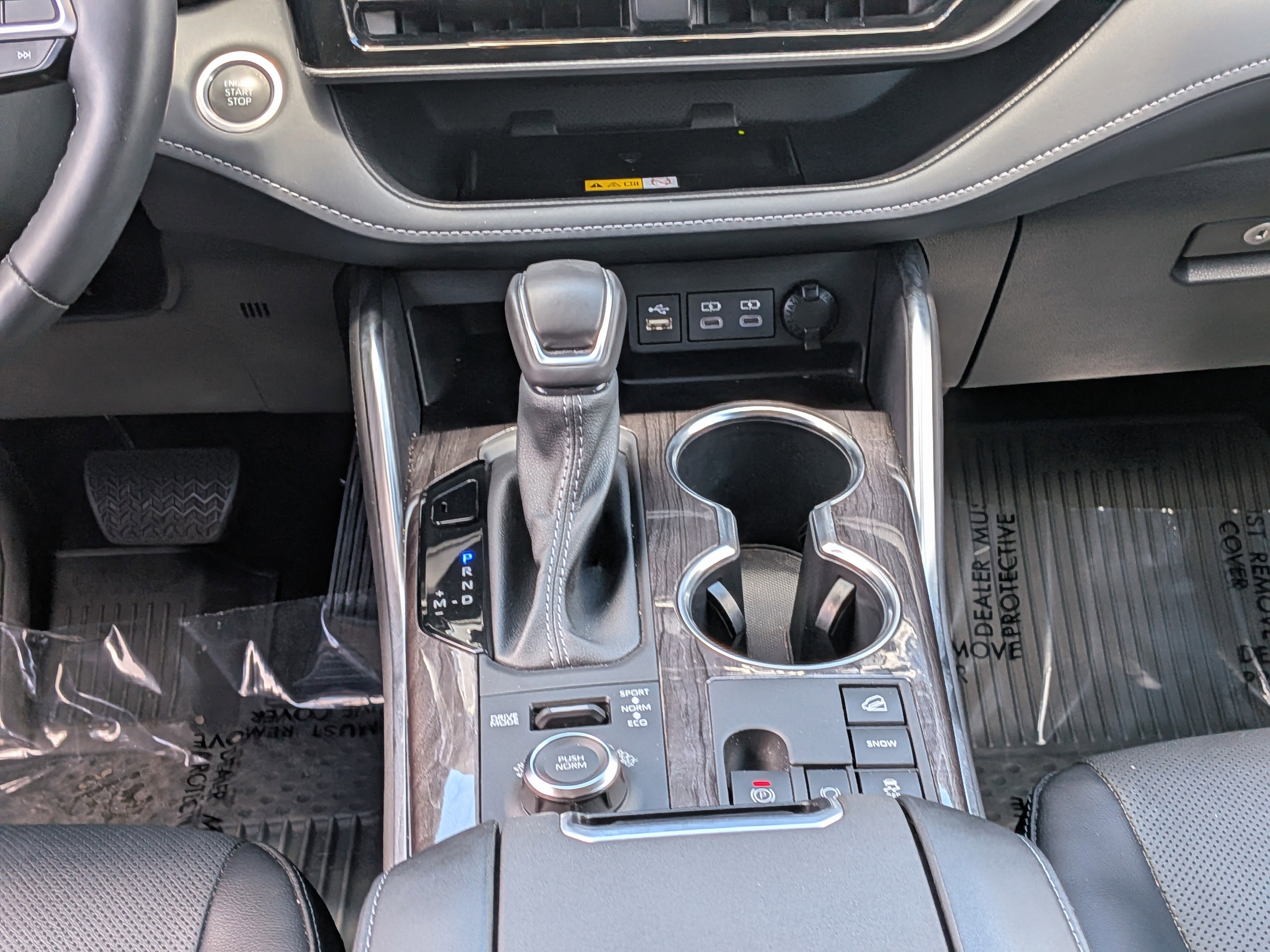 2024 Toyota Highlander Platinum - Photo 22