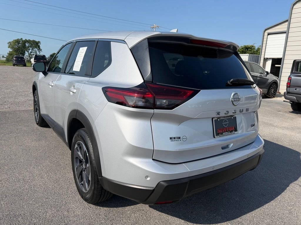 Used 2024 Silver Nissan SV image 36