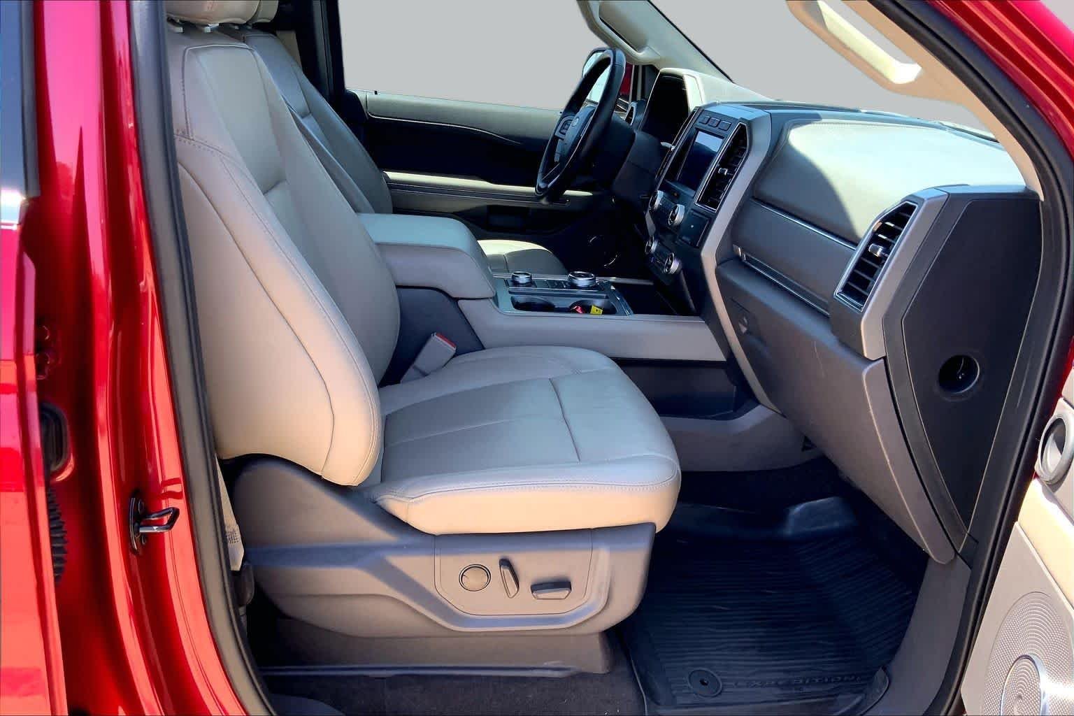 Used 2020 Rapid Red Metallic Tinted Clearcoat Ford XLT image 9