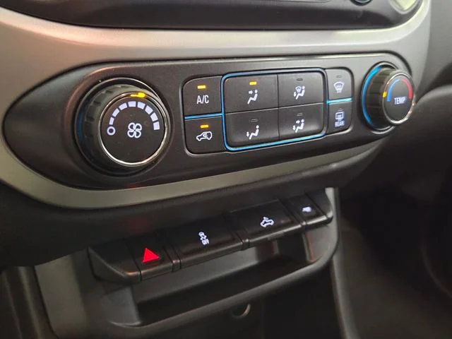 Used 2021 Gray Chevrolet LT image 22