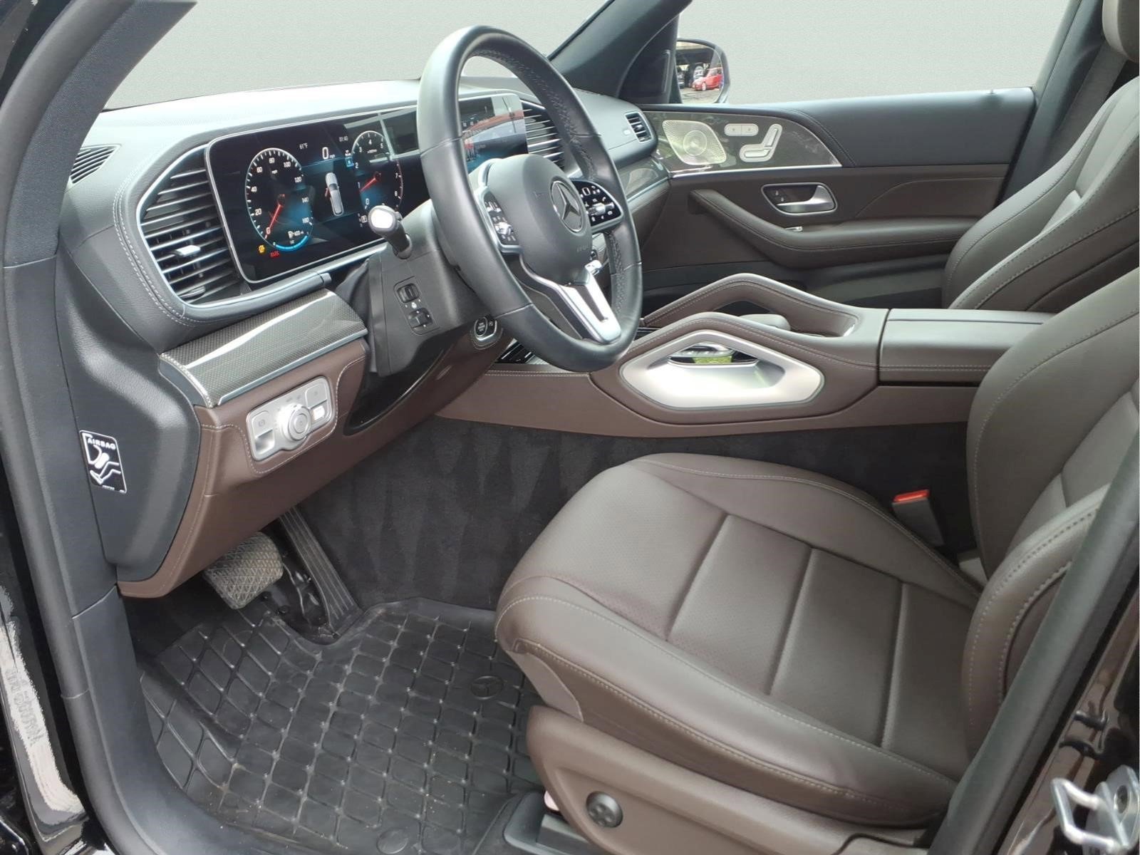 Certified Used 2023 Black Mercedes-Benz GLE 350 4MATIC® SUV image 10