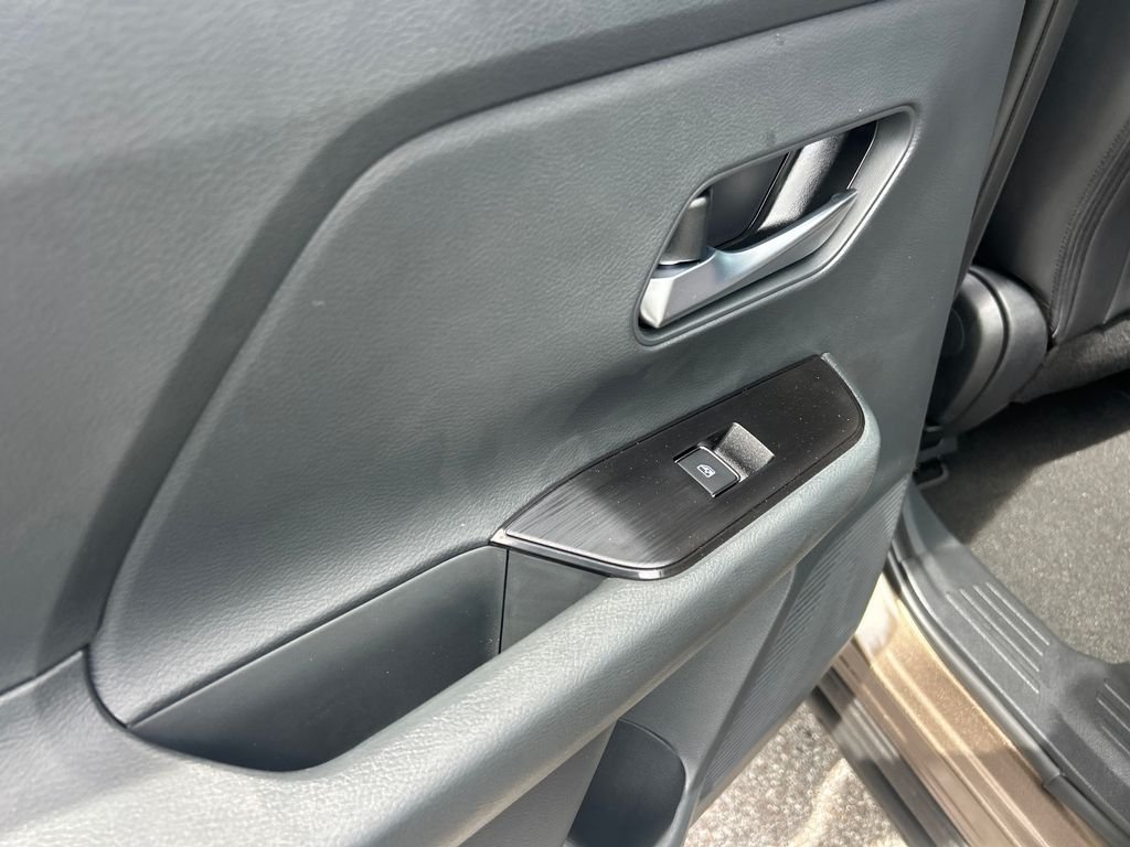 New 2026 Nissan Kicks SR 4D Sport Utility