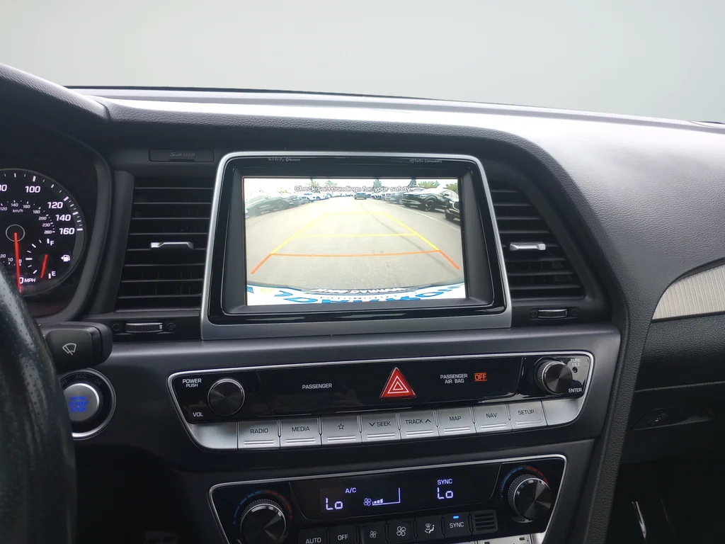 Used 2018 Blue Hyundai Limited image 15