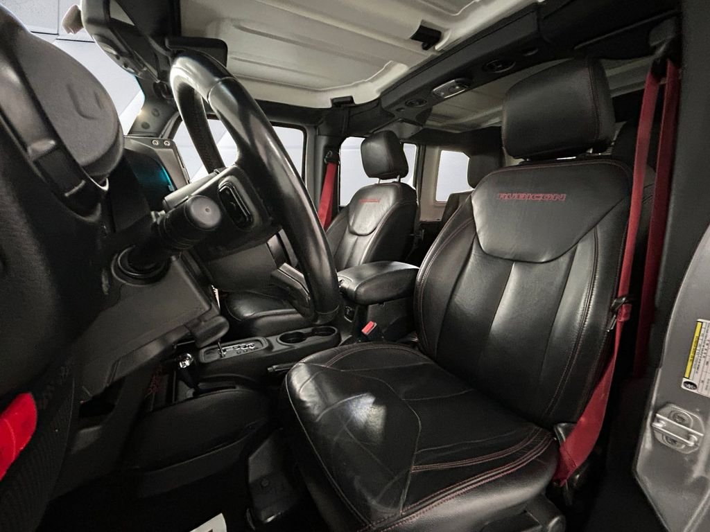 Used 2017 Silver Jeep Unlimited Rubicon Recon image 8