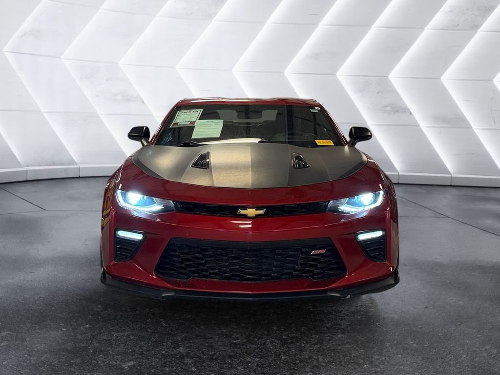Used 2017 Red Chevrolet SS image 2